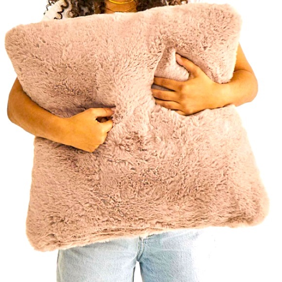 Unhide Squish Pillow - Picture 2 of 2